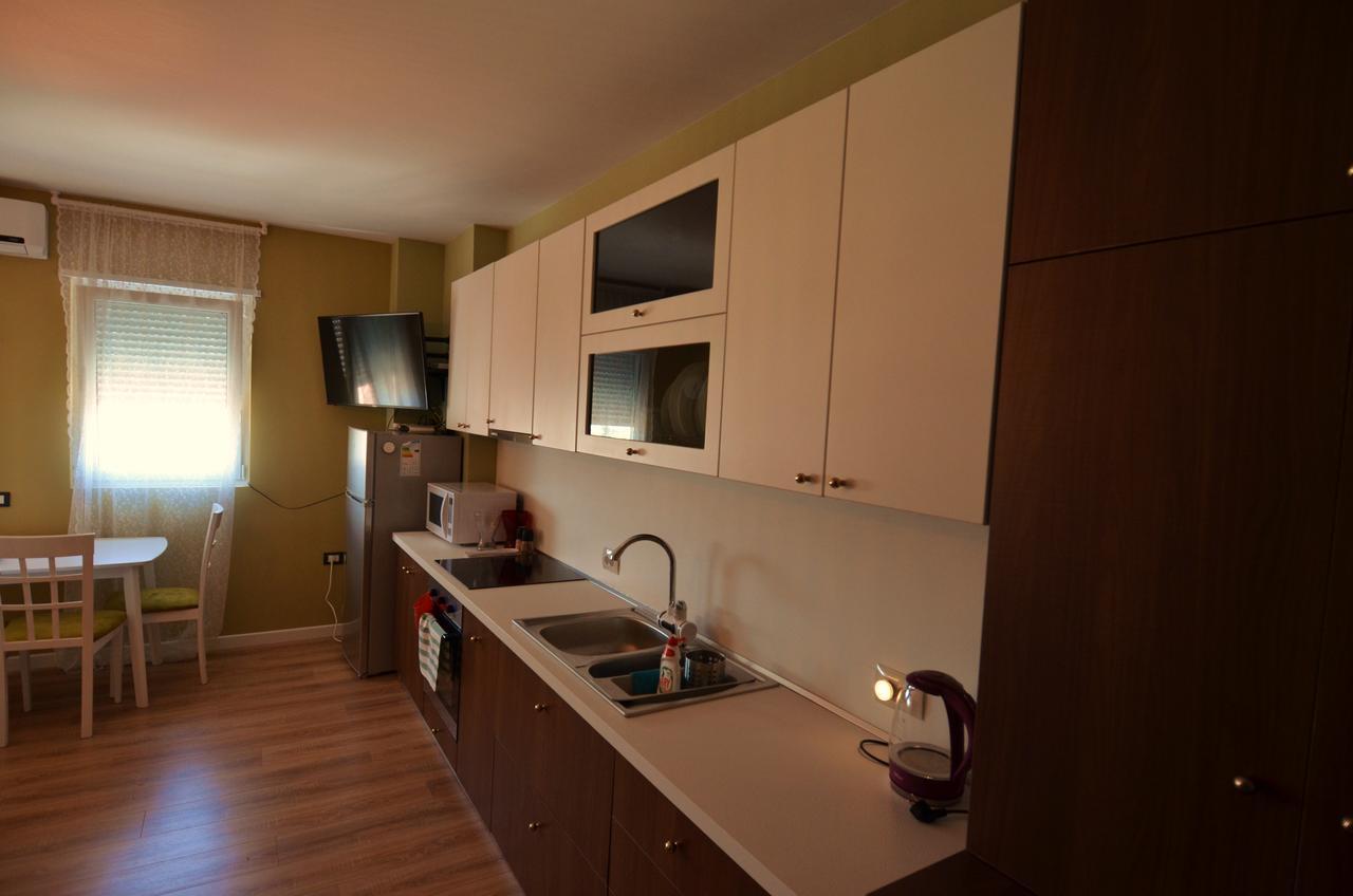 Studio Silva 2 Tirana Exteriör bild