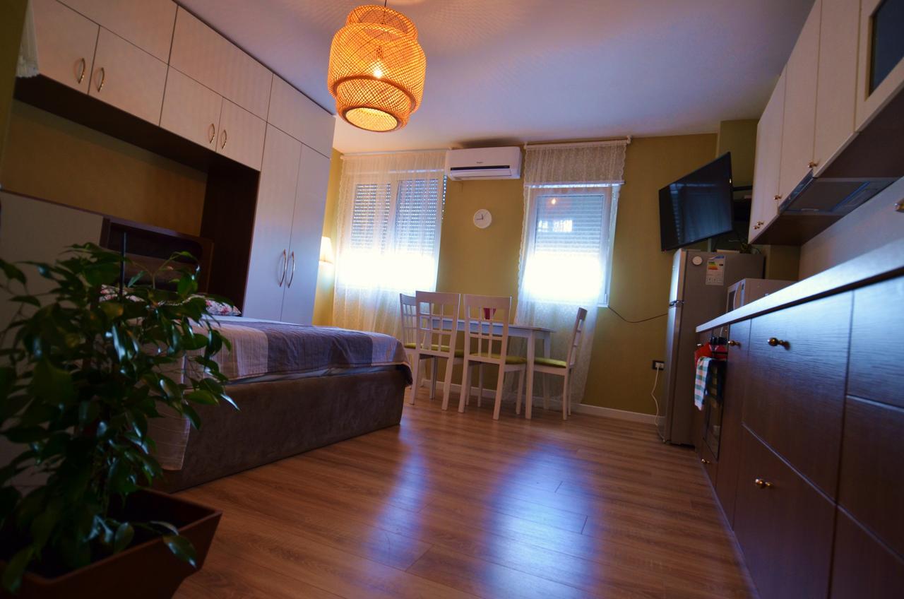 Studio Silva 2 Tirana Exteriör bild