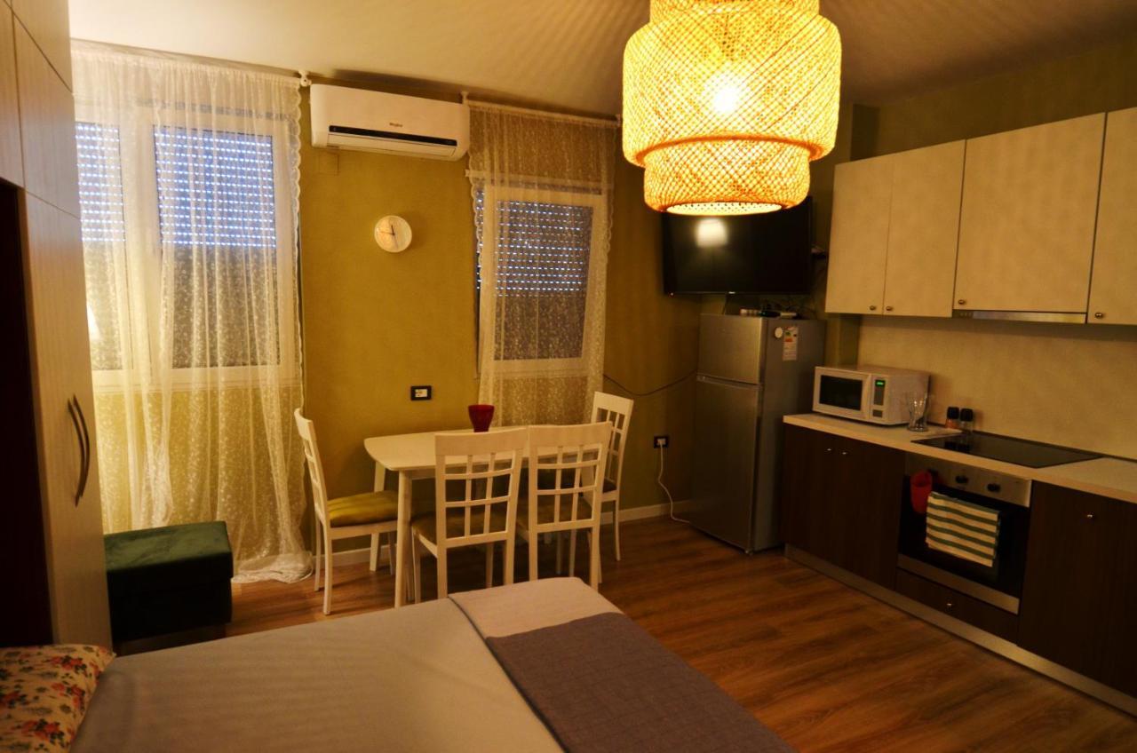 Studio Silva 2 Tirana Exteriör bild
